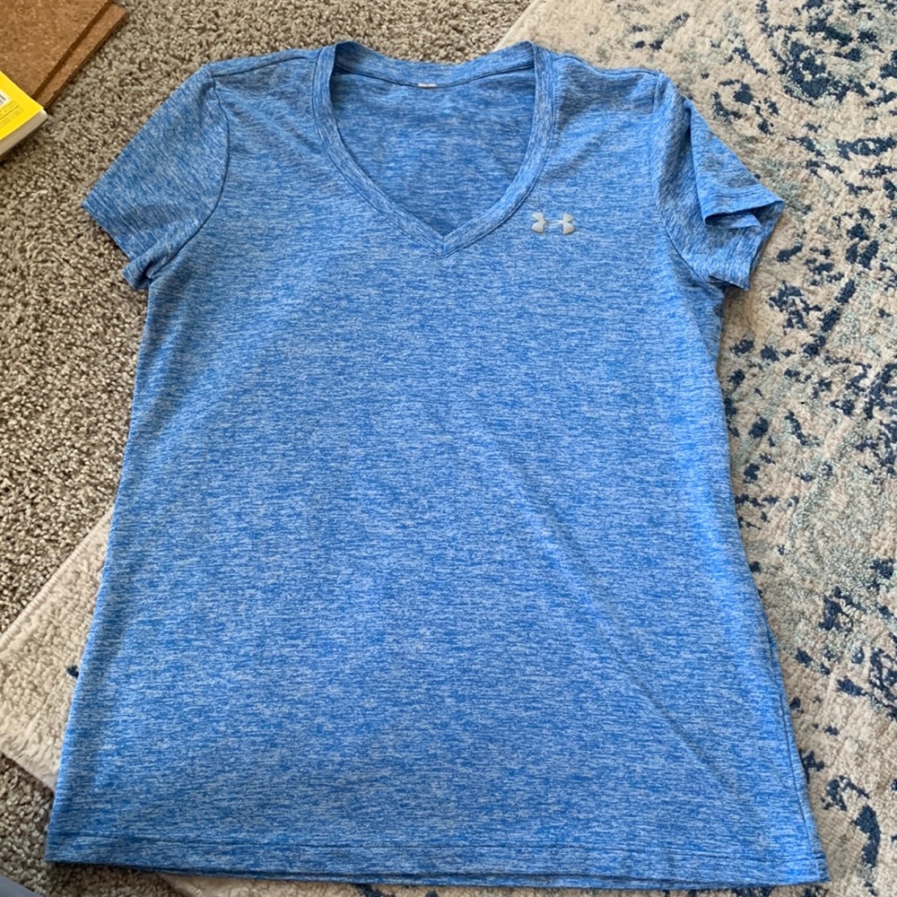 Under armor v neck shirt